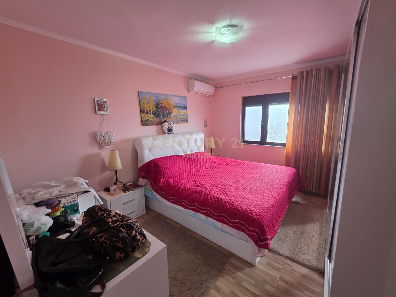 SHITET APARTAMENT 2+1 NE ZONEN E OXHAKUT!