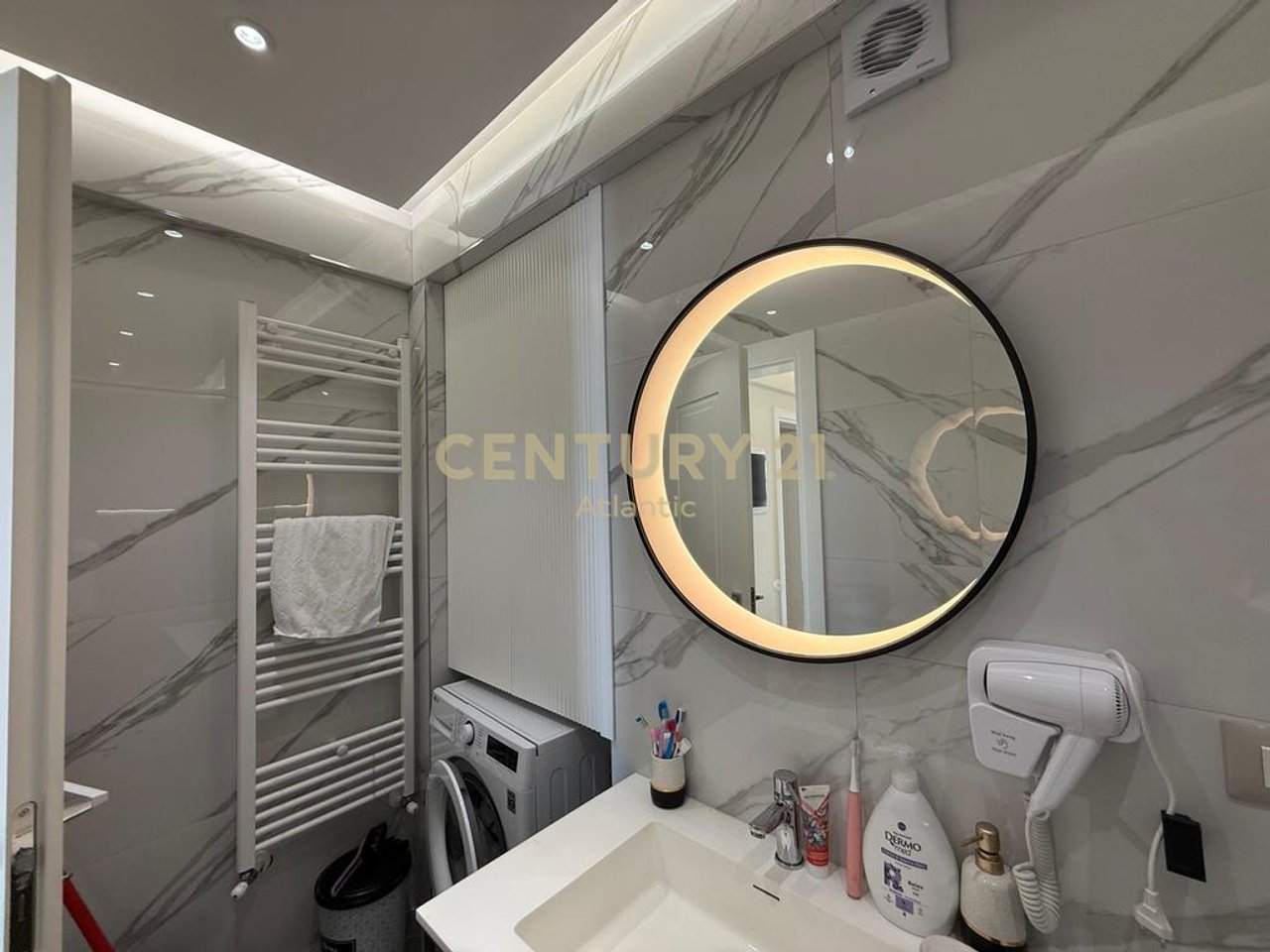 SUPER VILLA FOR RENT IN THE FORMER KENETE DURRES!