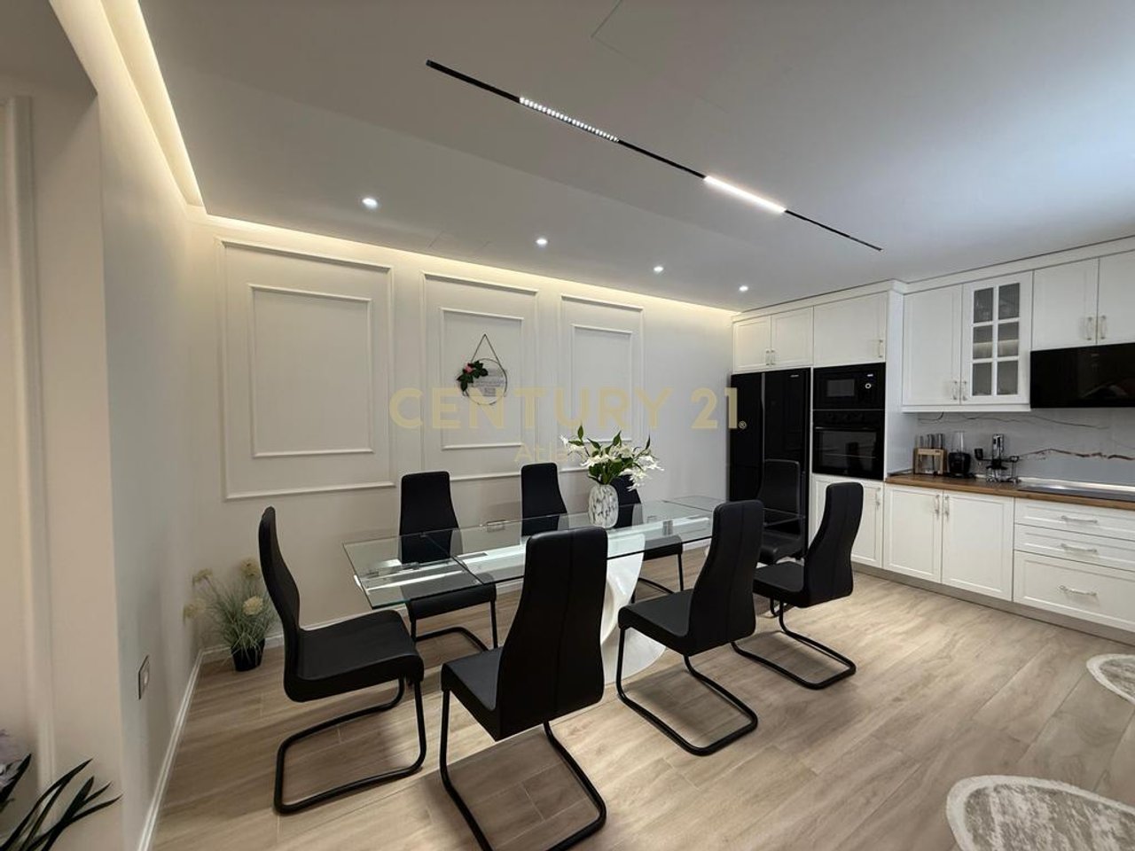 SUPER VILLA FOR RENT IN THE FORMER KENETE DURRES!