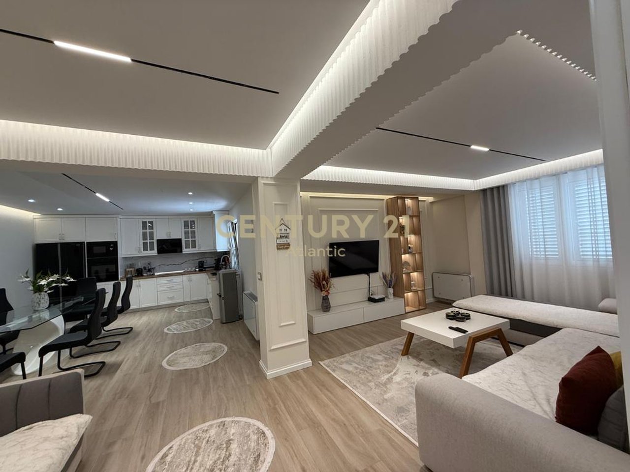 SUPER VILLA FOR RENT IN THE FORMER KENETE DURRES!