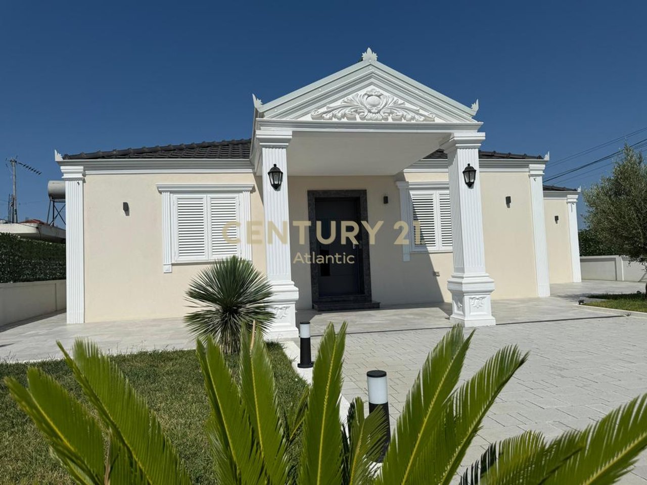 SUPER VILLA FOR RENT IN THE FORMER KENETE DURRES!