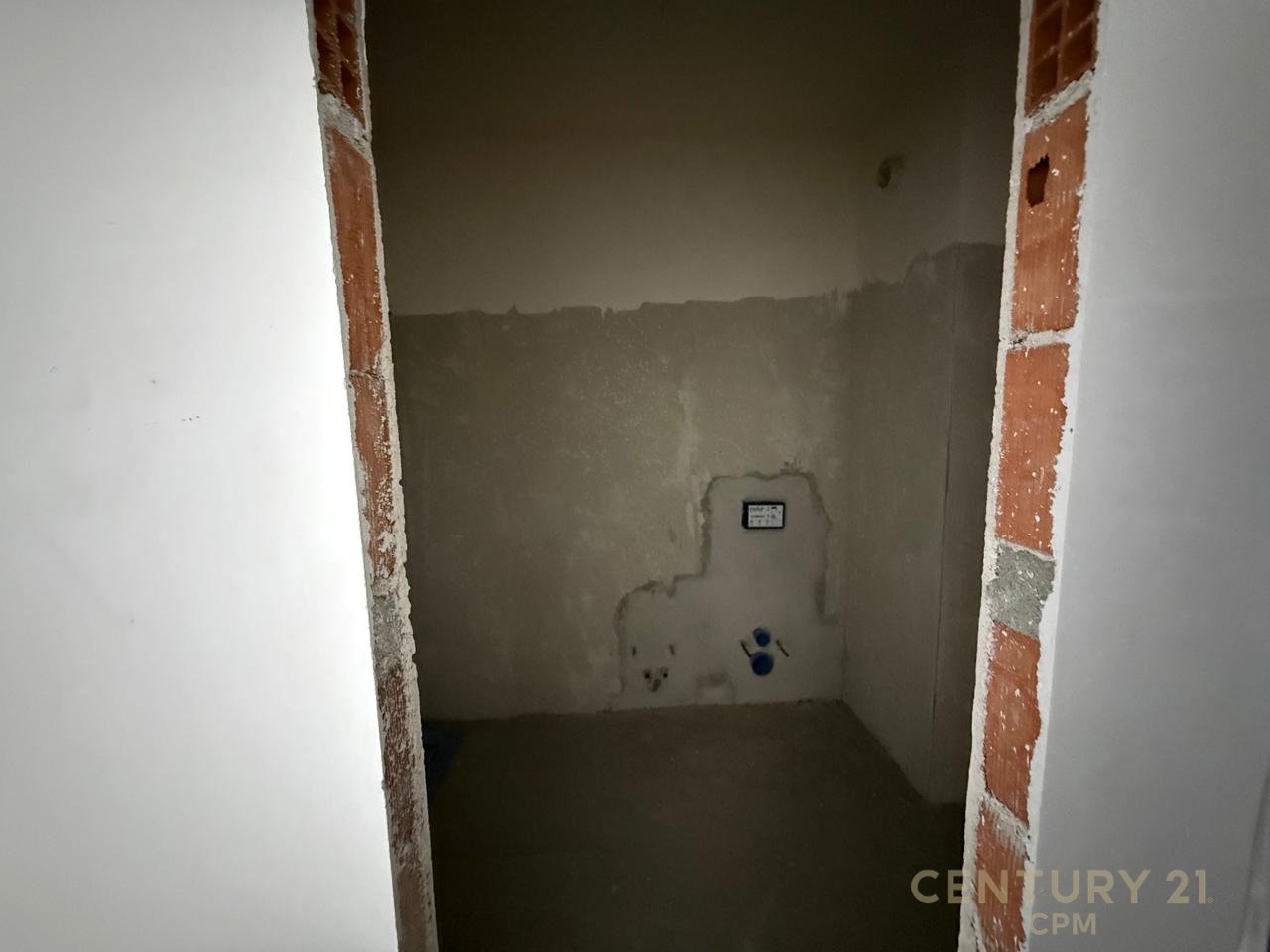 APARTAMENT 1+1 PER SHITJE NE PASKUQAN "REZIDENCA SANEL"