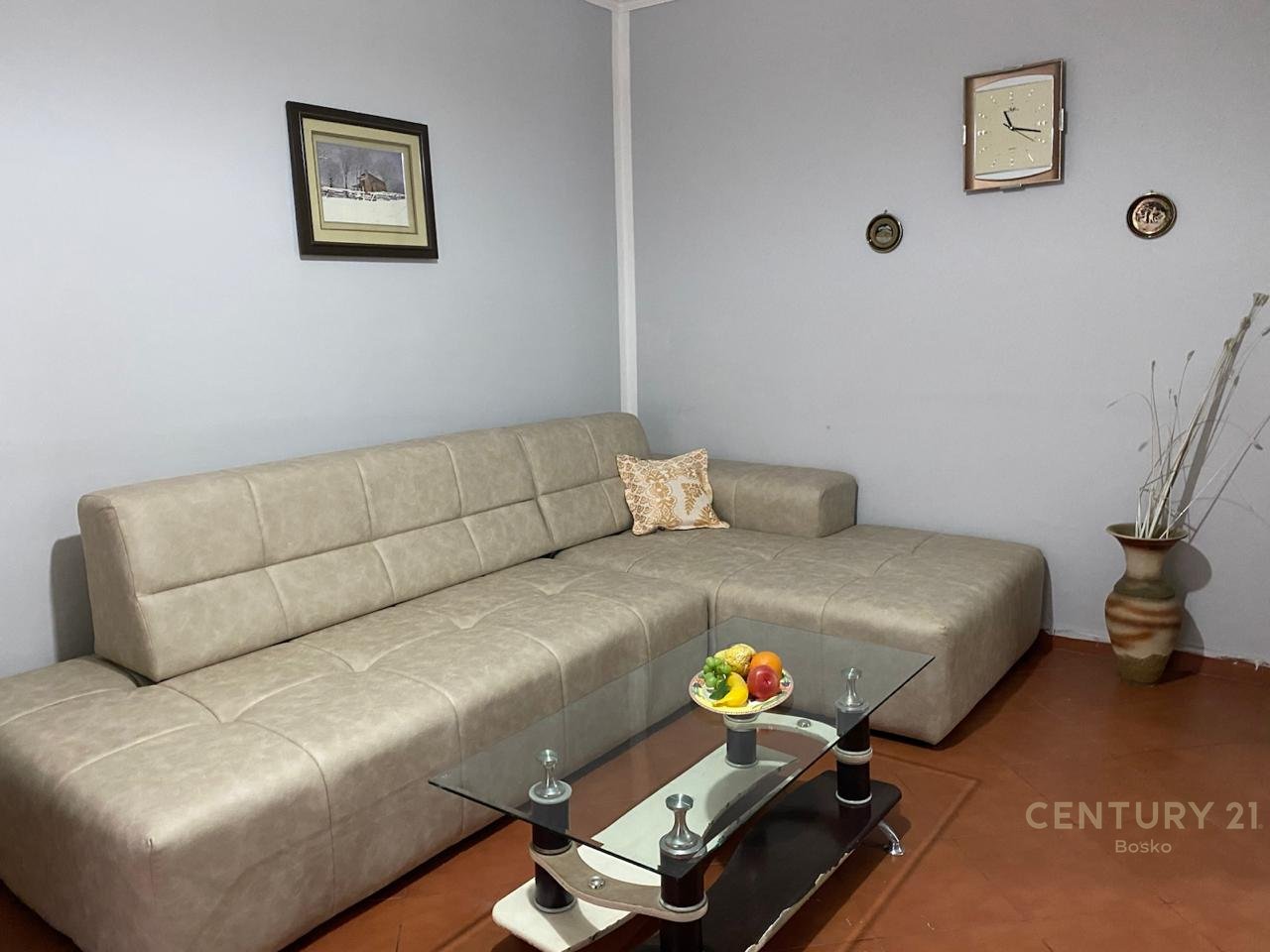 ME QIRA APARTAMENT 2+1 PERBALLE HARRY FULTZ