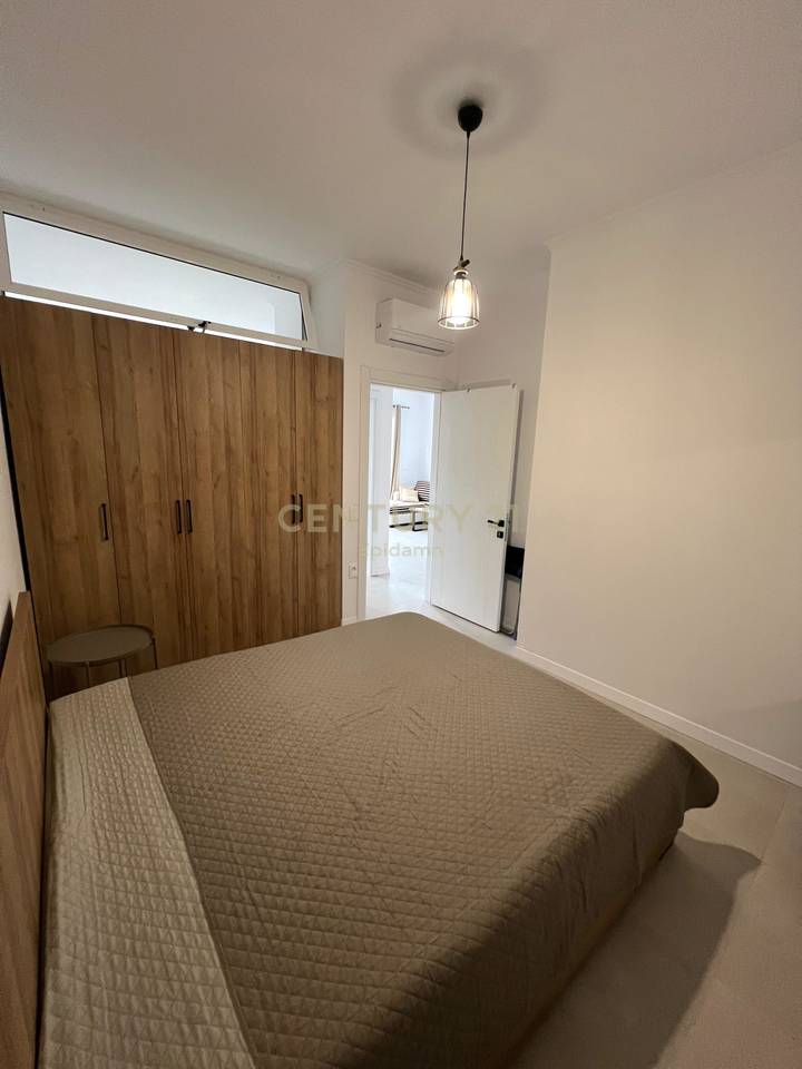 SHITET APARTAMENT 2+1+2+POST PARKIMI NE VIJE TE PARE ME DETIN NE GOLEM!!