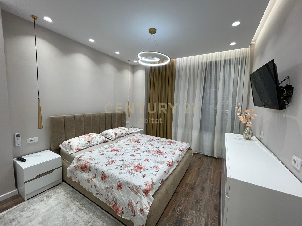 Apartament 2+1+2 plus Post Parkimi Me Qira: Ali Demi, prane Maternitetit te ri