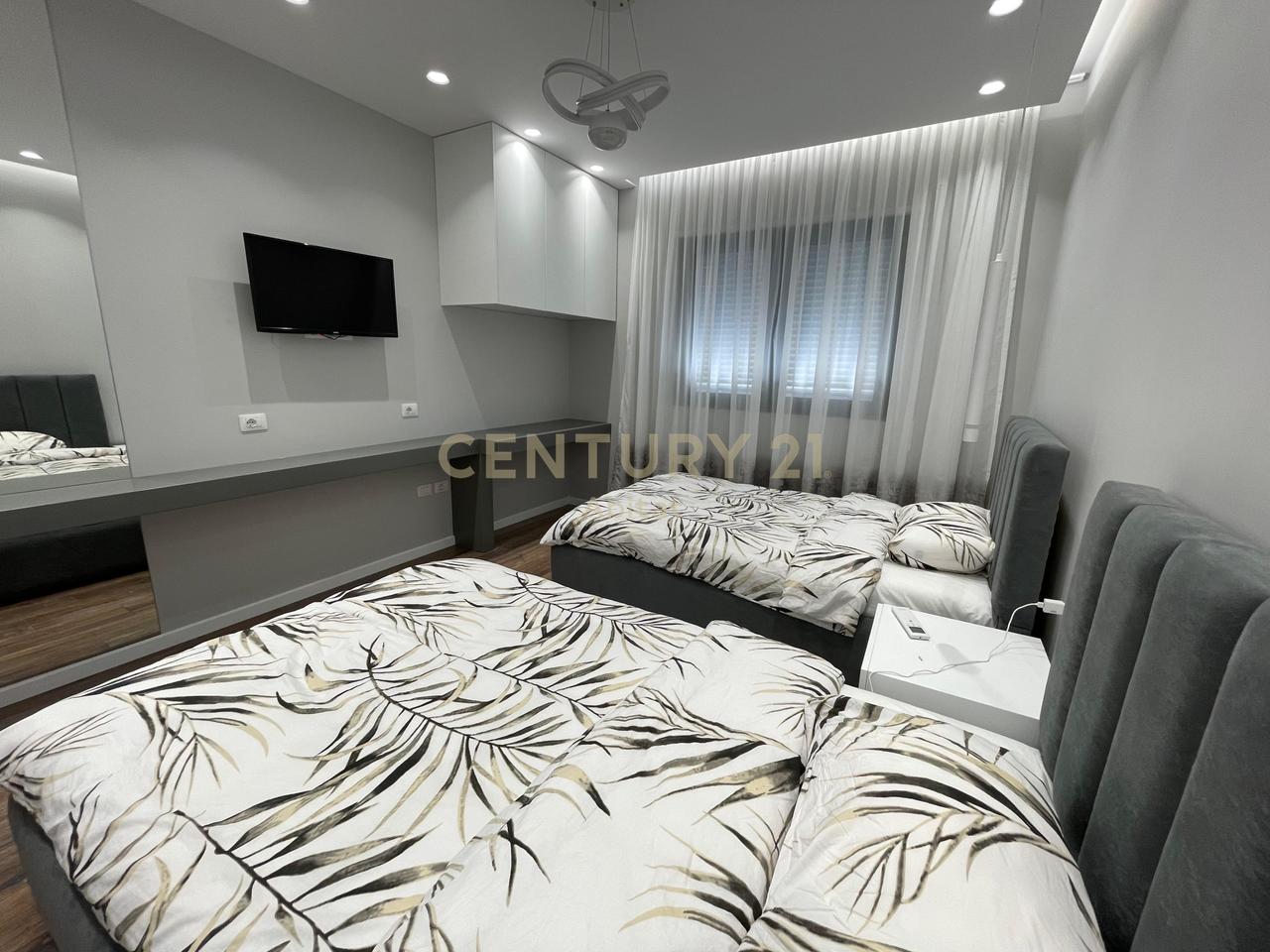 Apartament 2+1+2 plus Post Parkimi Me Qira: Ali Demi, prane Maternitetit te ri