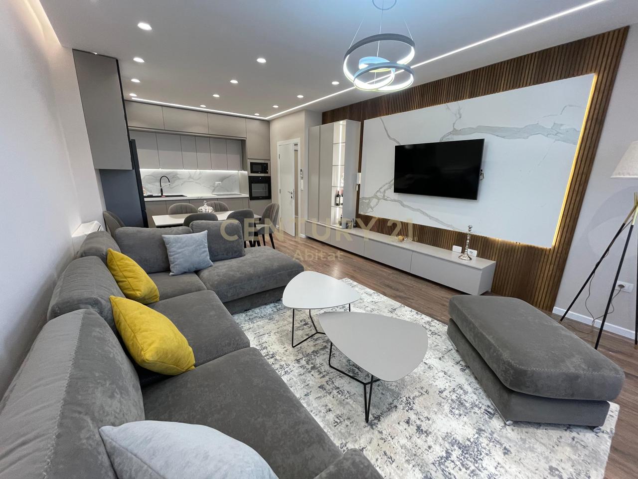 Apartament 2+1+2 plus Post Parkimi Me Qira: Ali Demi, prane Maternitetit te ri