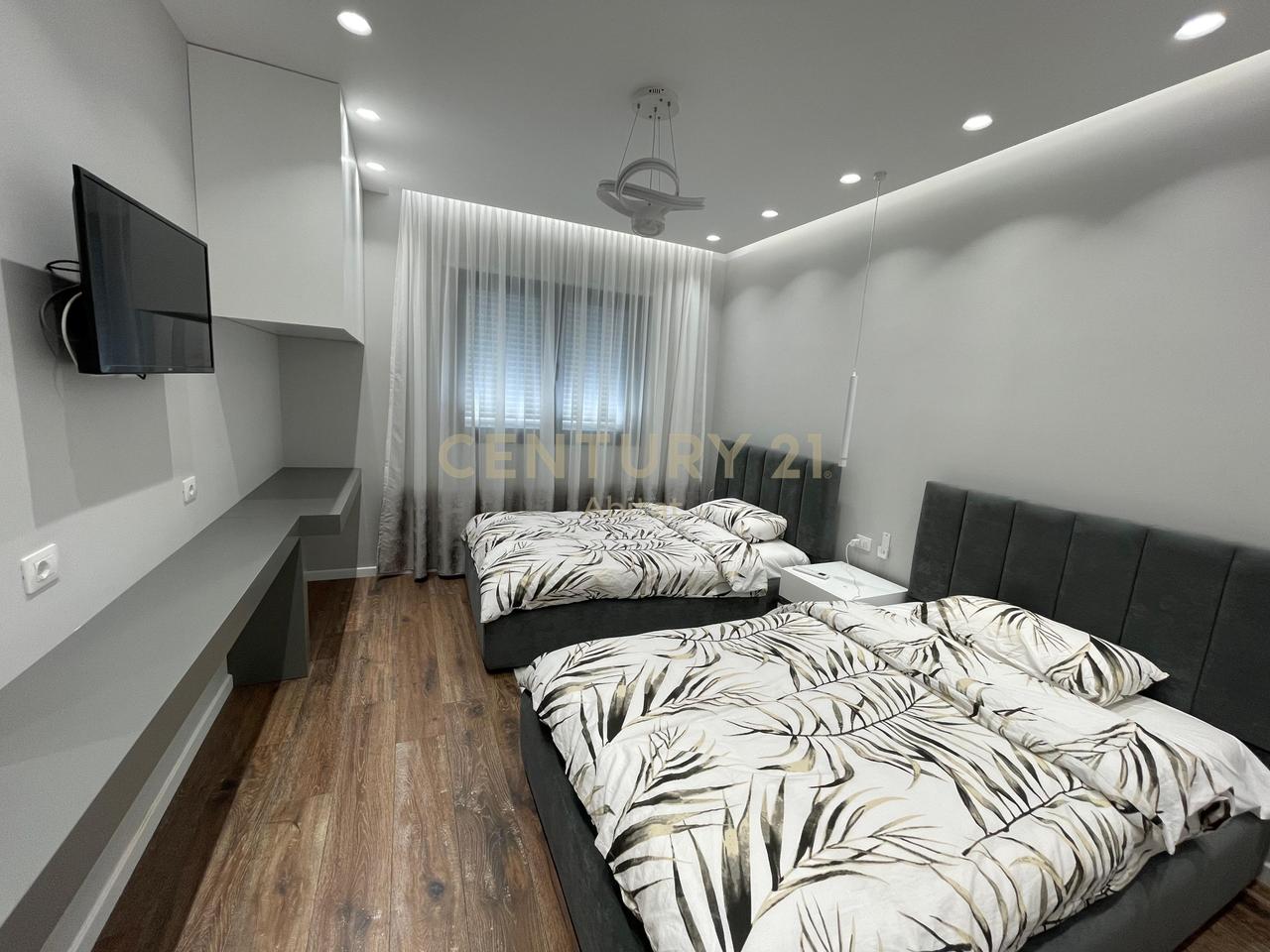 Apartament 2+1+2 plus Post Parkimi Me Qira: Ali Demi, prane Maternitetit te ri