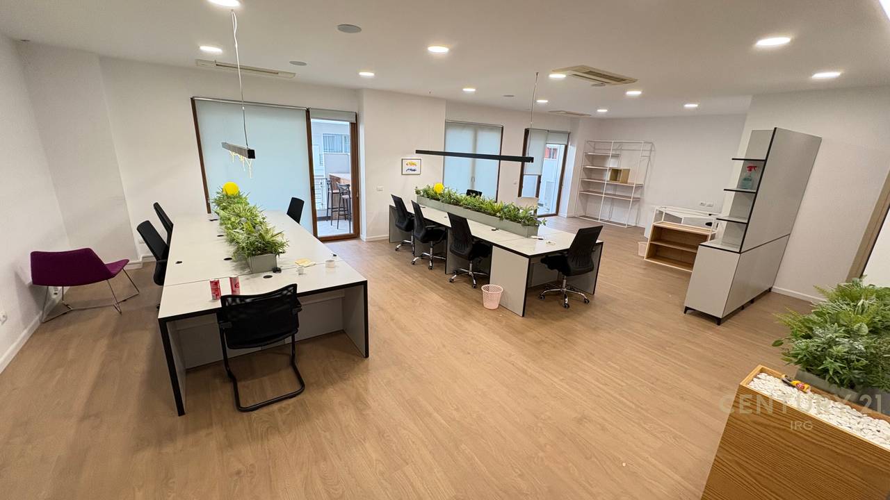 OFFICE FOR RENT IN HILTON, NEAR DELIJORGIT!