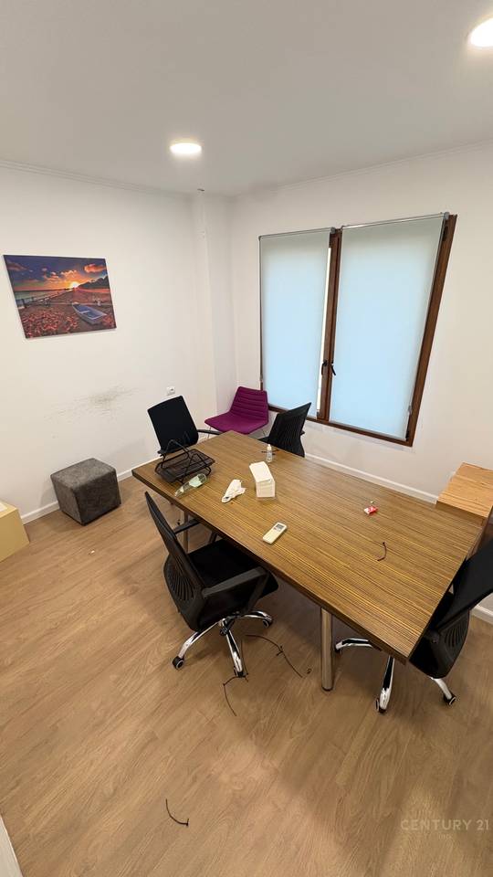 OFFICE FOR RENT IN HILTON, NEAR DELIJORGIT!