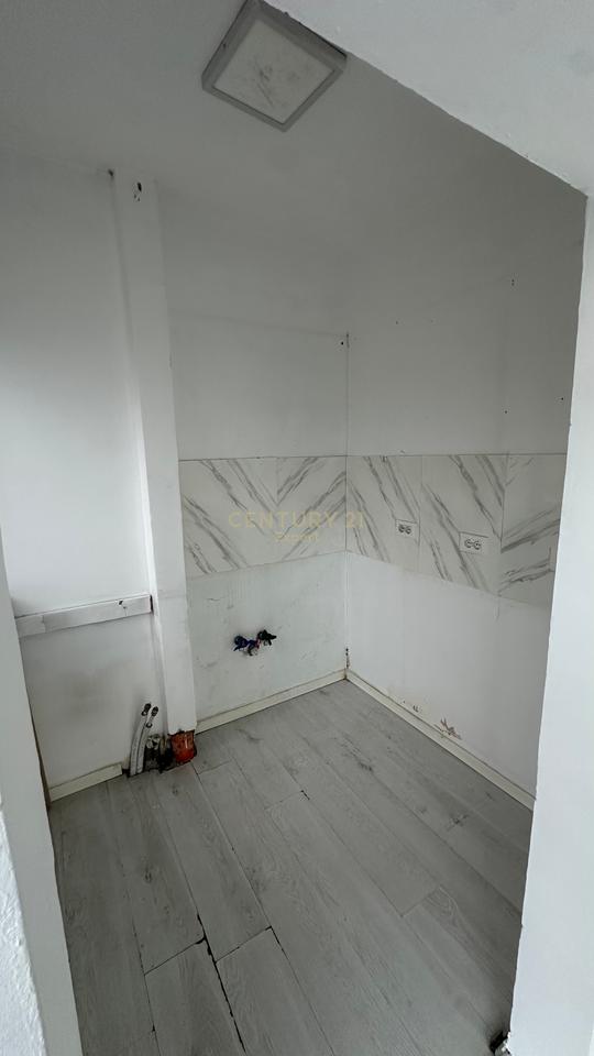 Ambient Komercial ne Shitje tek 21 Dhjetori