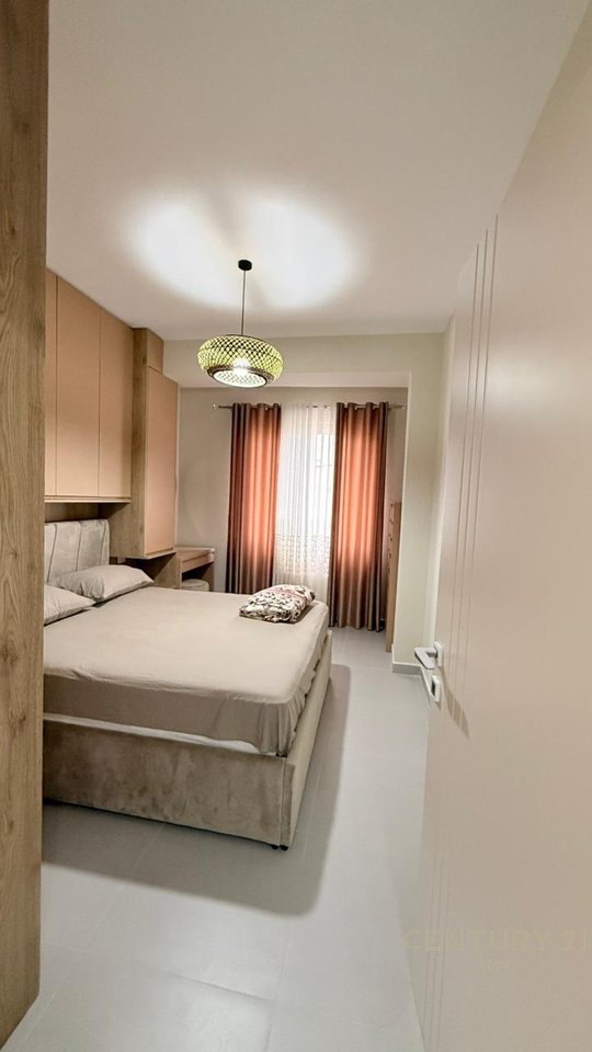 SHITET APARTAMENT 1+1 NE GOLEM,NDERTIM I RI!