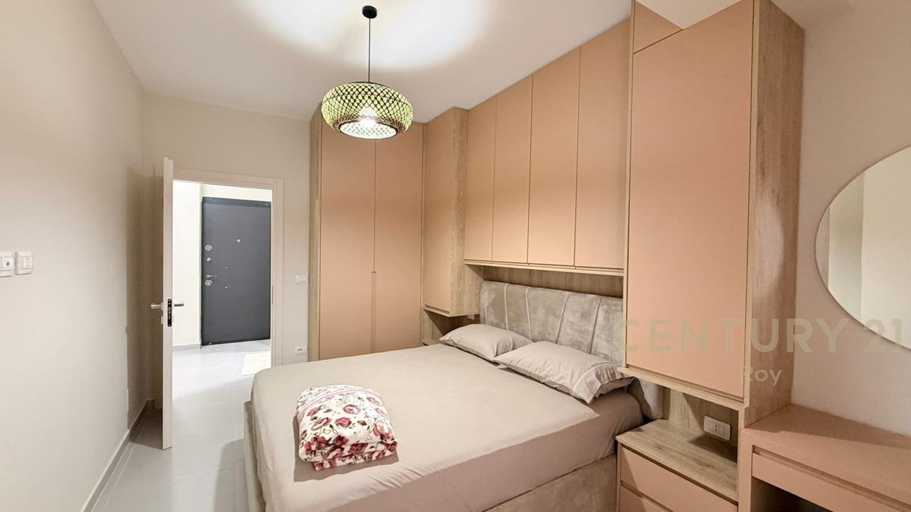 SHITET APARTAMENT 1+1 NE GOLEM,NDERTIM I RI!