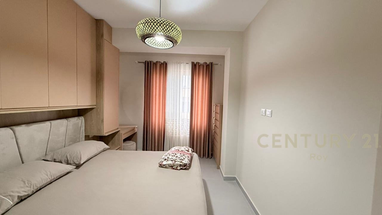 SHITET APARTAMENT 1+1 NE GOLEM,NDERTIM I RI!