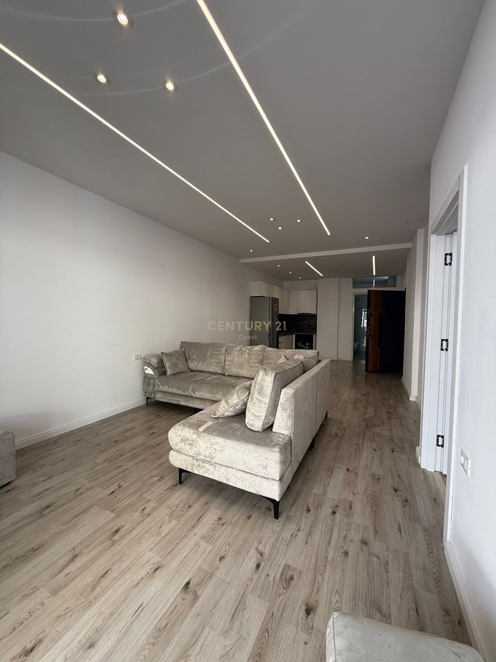 APPARTAMENTO 1+1 IN VENDITA A VLORE - VICINO ALLA CASERMA DEI POMPIERI!!