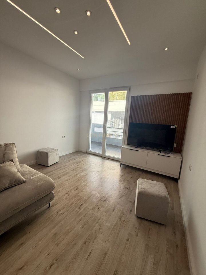 APPARTAMENTO 1+1 IN VENDITA A VLORE - VICINO ALLA CASERMA DEI POMPIERI!!