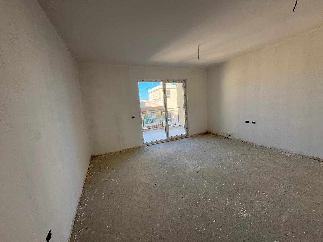 SHITET APARTAMENT 2+2 NE UJIN E FTOHTE!