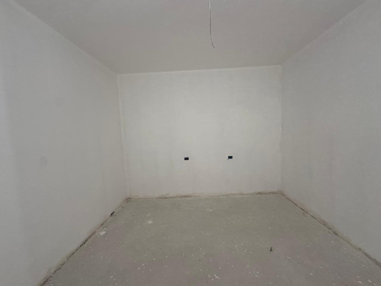 SHITET APARTAMENT 2+2 NE UJIN E FTOHTE!