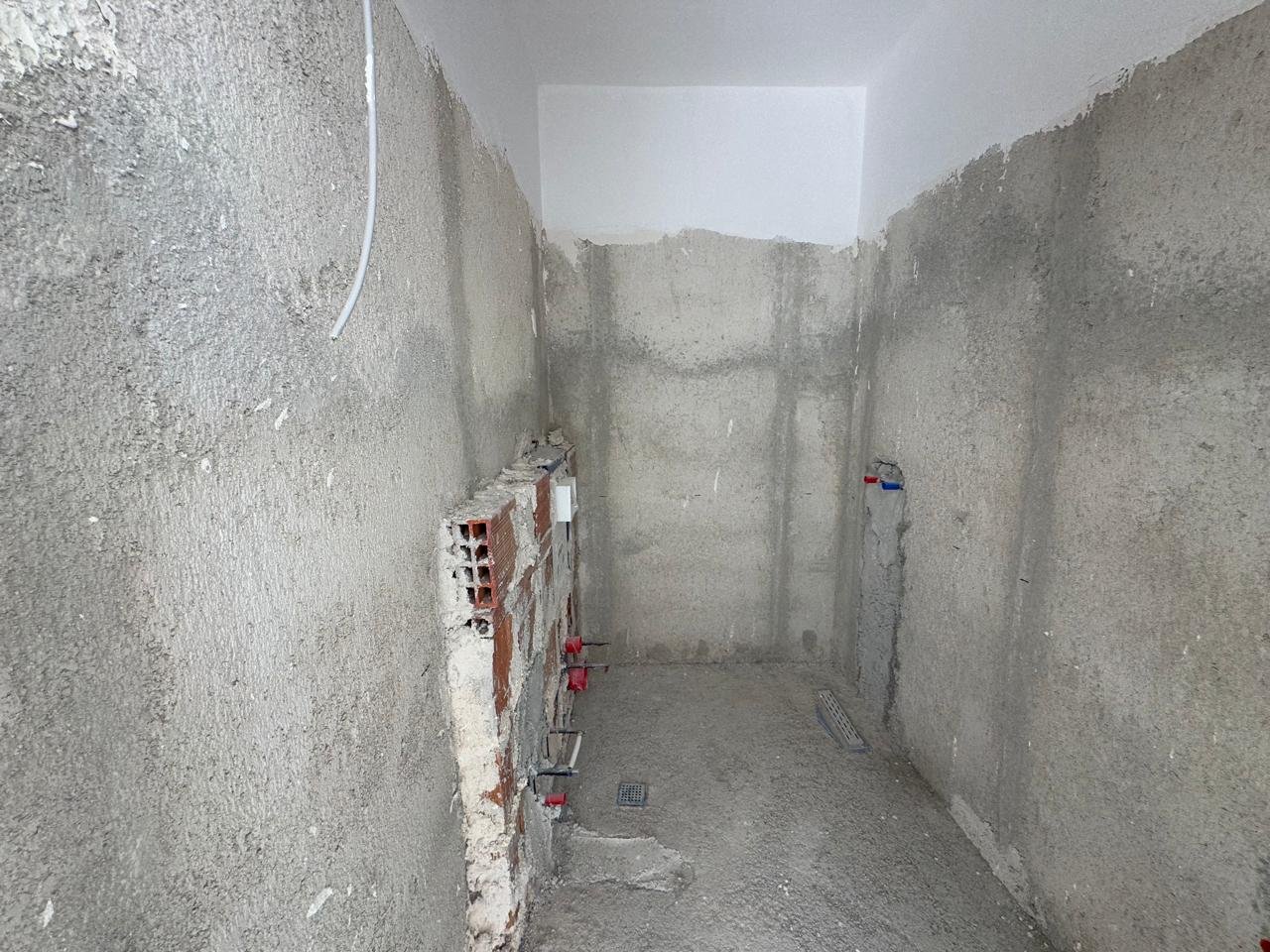 SHITET APARTAMENT 2+2 NE UJIN E FTOHTE!