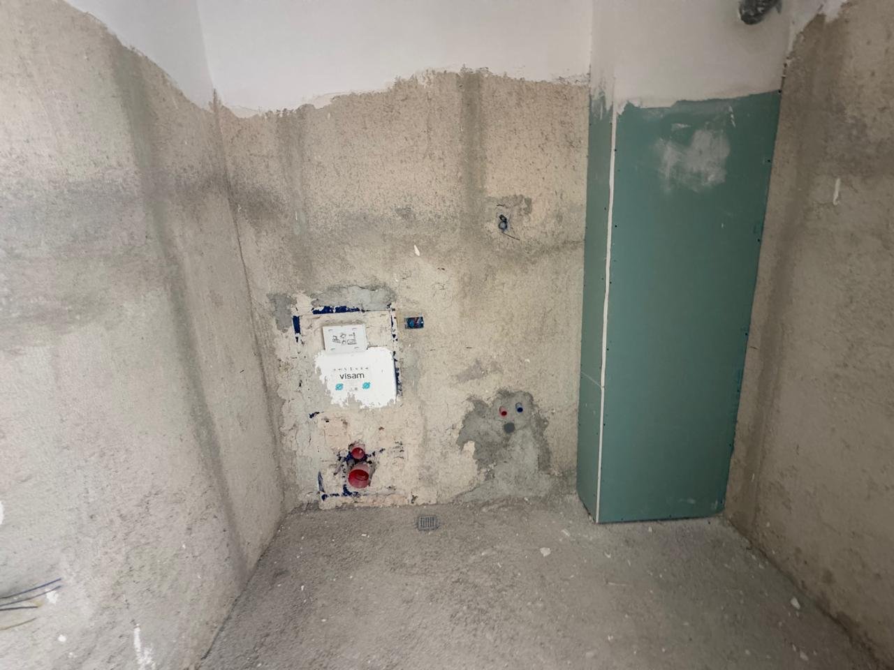 SHITET APARTAMENT 2+2 NE UJIN E FTOHTE!