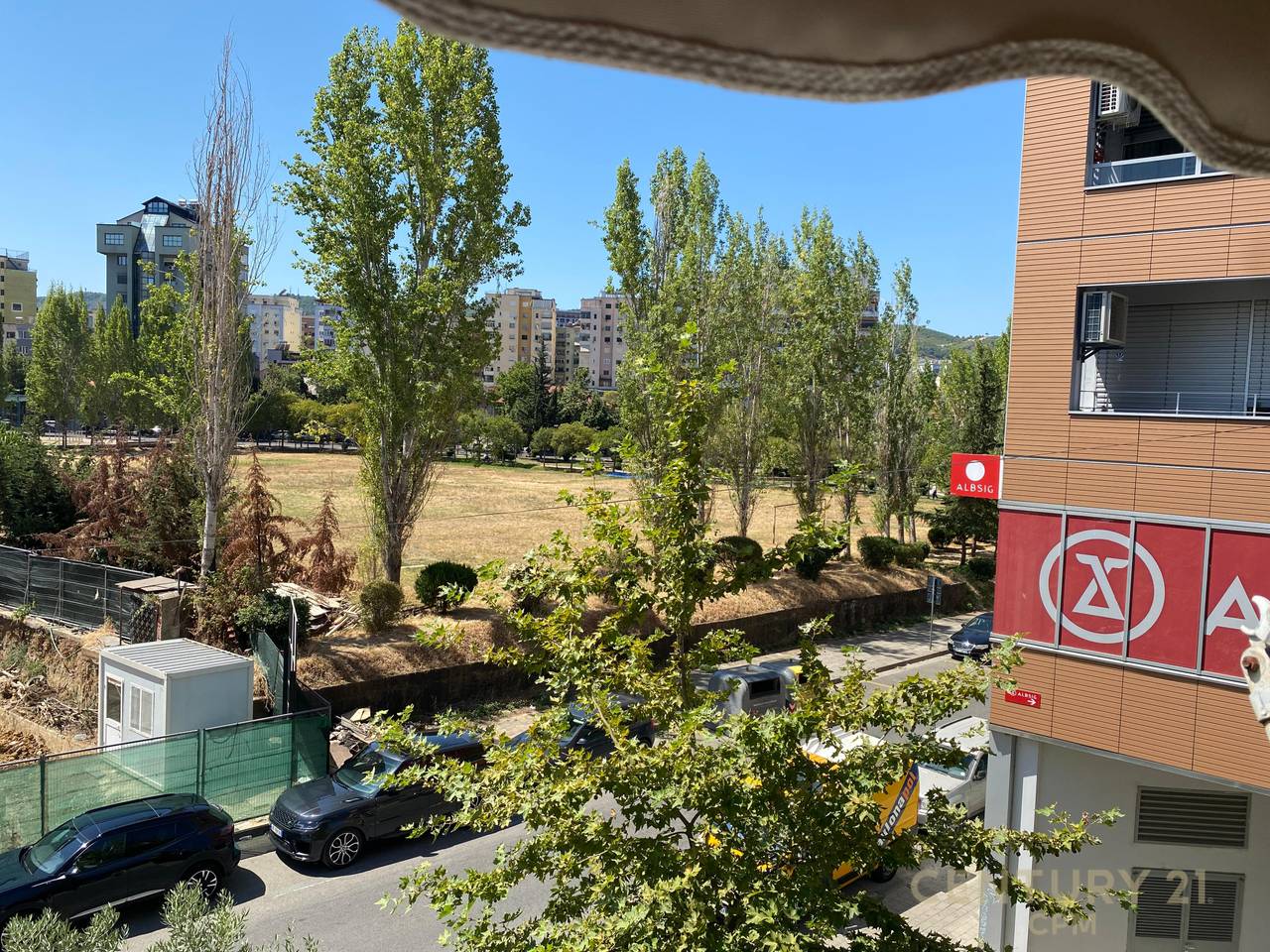 TEK DINAMO STADIUM APARTMENT 2+1+STORAGE AND KITCHEN FOR RENT