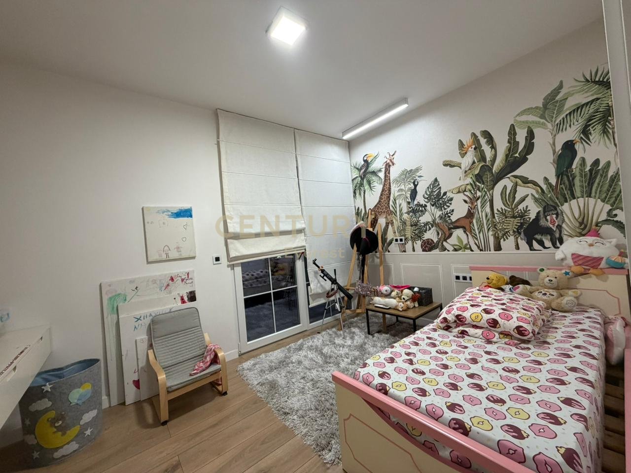 SHKOZE, SHESIM PENTHOUSE 3+1+2 ME VERANDE