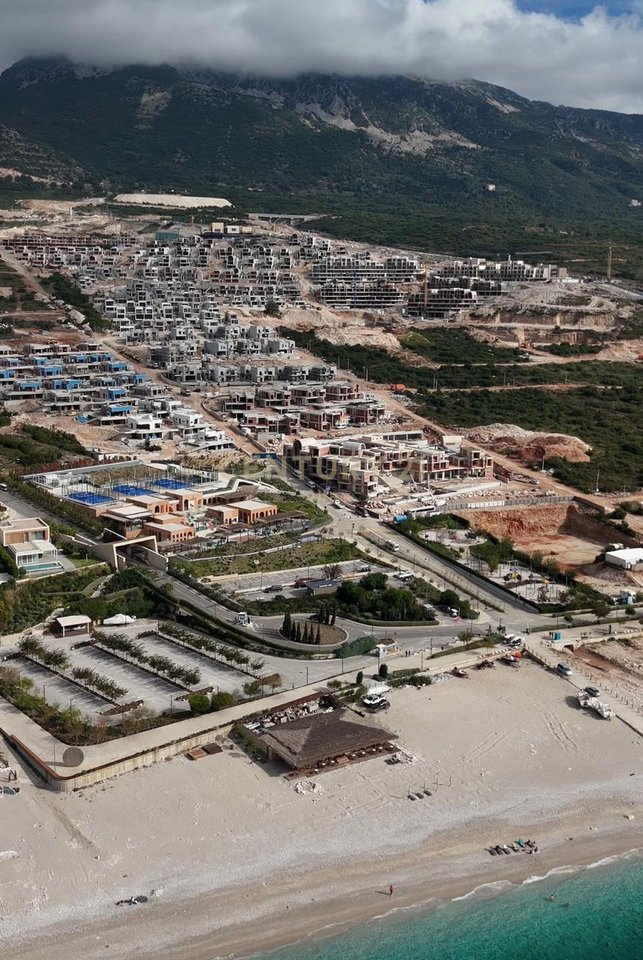 !OFFER! FOR SALE 1+1 APARTMENT WITH VERANDA/STORAGE/PARKING SPACE – GREEN COAST 2, PALASË!