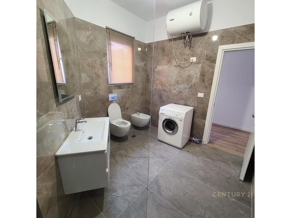 Qera, Shtëpi Private, Rruga e vilave,Lunder, Tiranë.