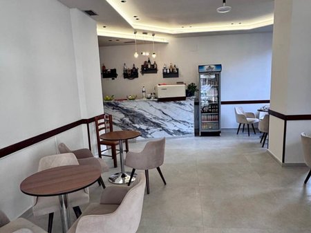 Bar / Restorant 1+1 Në Shitje në Kinostudio, Tiranë - 140000€ | 50 m²