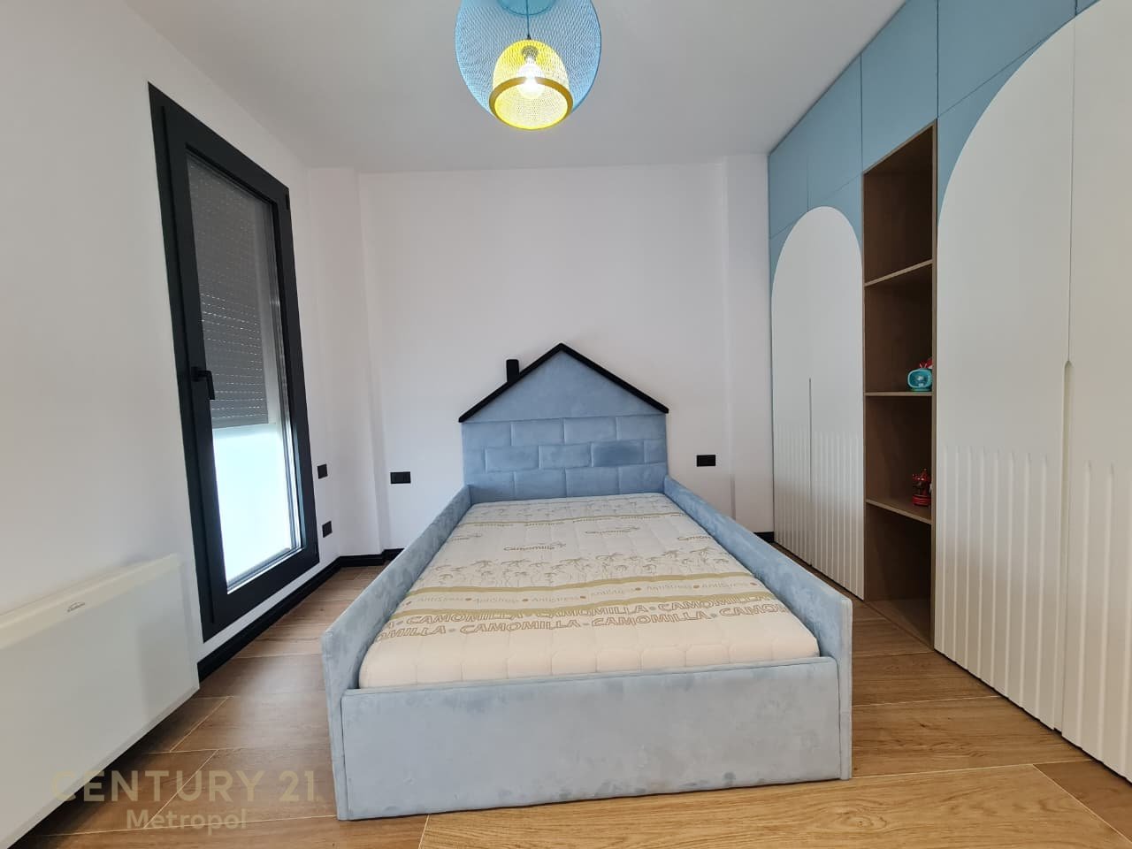 Apartment 3+1+2 parking spaces for Rent with Veranda, near TEG Shopping Center offered!