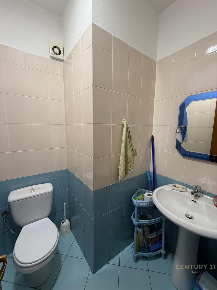 Jepet me qira apartament 2+1+2 – Yzberisht (pas Big Market)