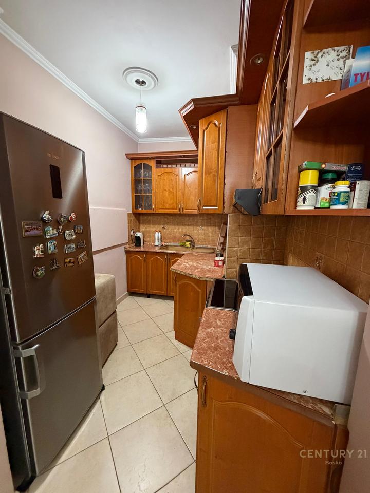 Jepet me qira apartament 2+1+2 – Yzberisht (pas Big Market)