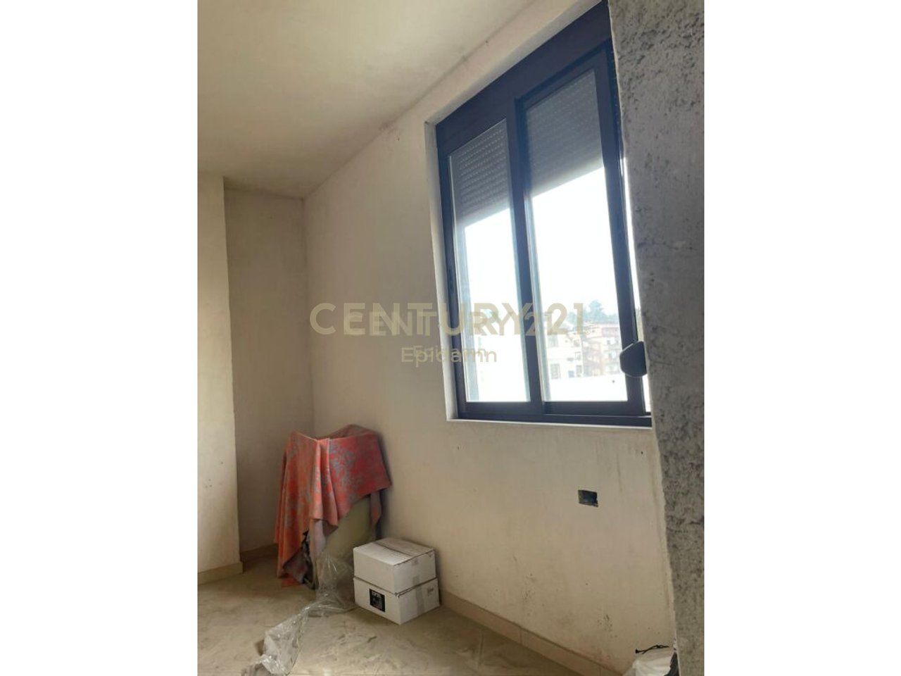 Villa for Sale on Aleksander Goga Street, Durrës - €160,000 | 411 m²