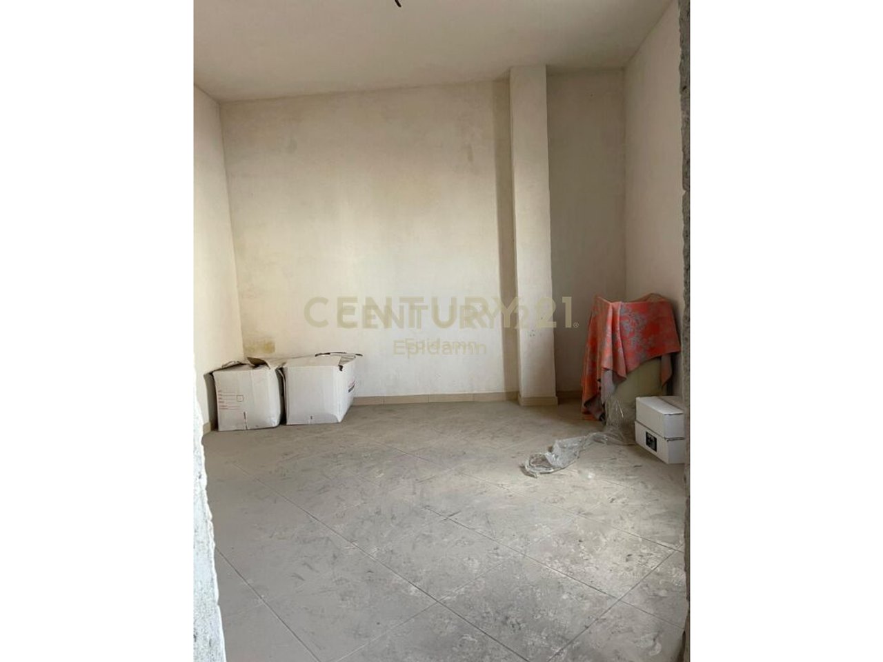 Villa for Sale on Aleksander Goga Street, Durrës - €160,000 | 411 m²