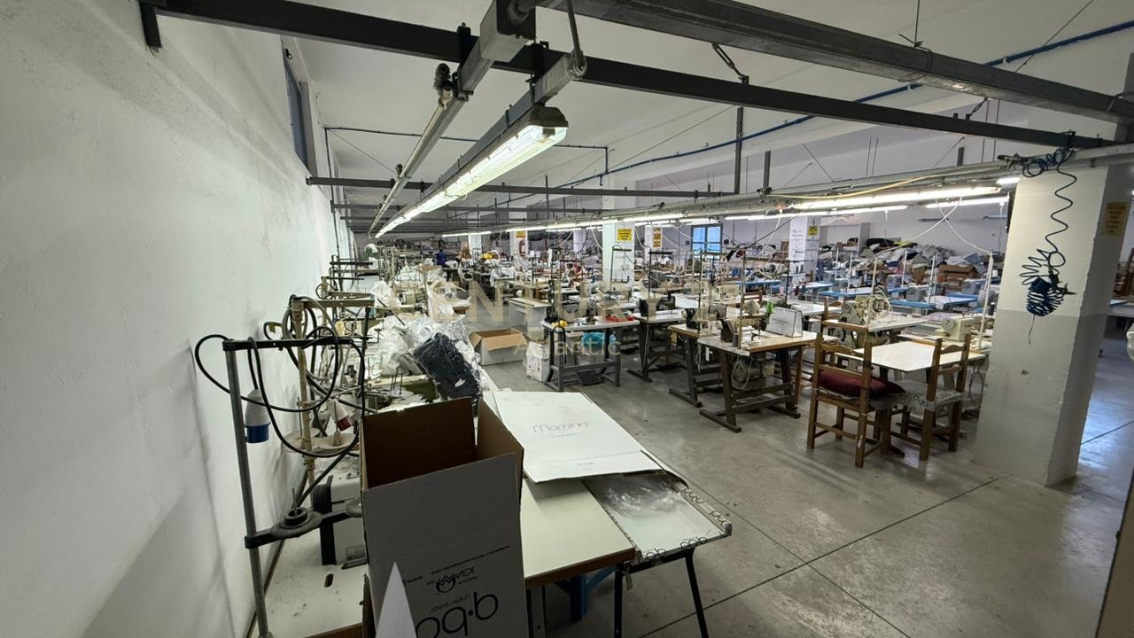 Shitet Aktiviteti Rrobaqepsi Ne Shkozet