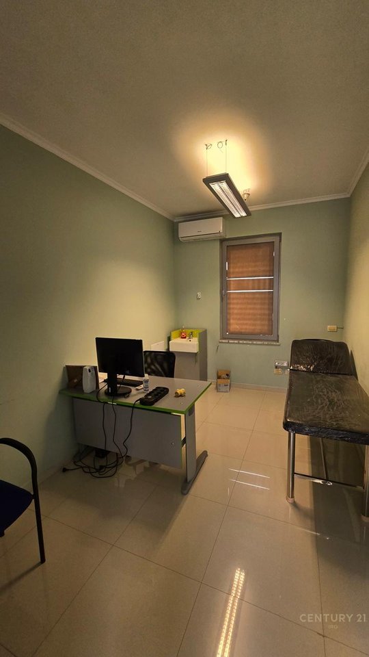 JEPET ME QIRA GODINE TRE KATESHE NE PASKUQAN.