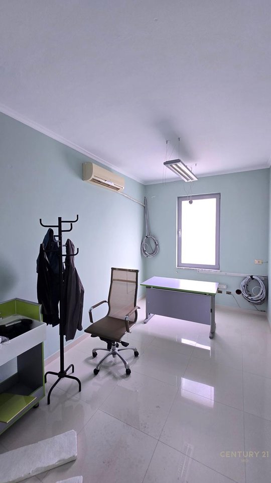 JEPET ME QIRA GODINE TRE KATESHE NE PASKUQAN.