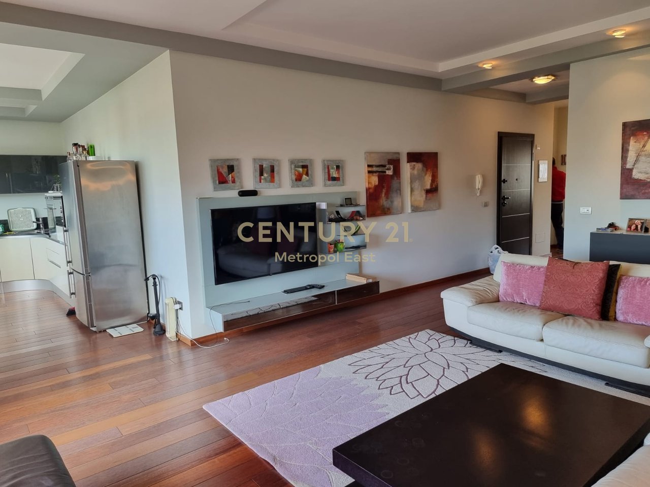 APARTAMENT 2+1+2 PER QIRA TEK STADIUMI DINAMO