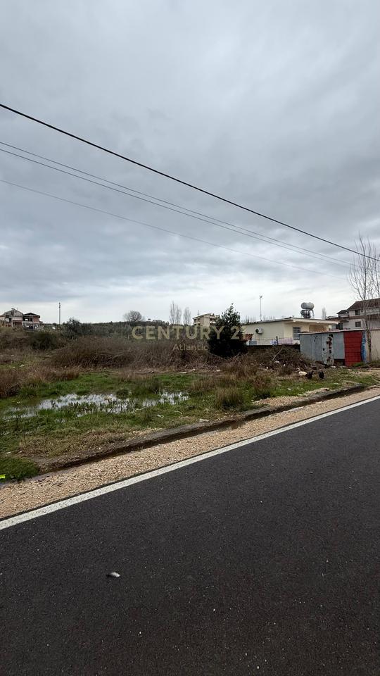 Tokë Industriale Për Shitje në Arapaj, Durrës - 90,000€ | 558 m²