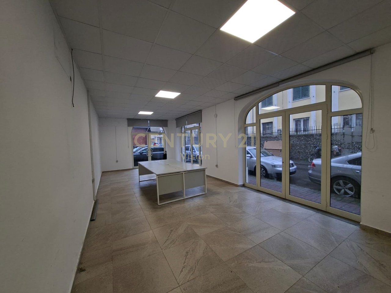 Shitet Ambient Biznesi prane Katedrales Shkoder