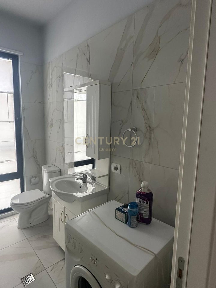 COMMERCIAL UNIT FOR SALE AT PHARMACY 10