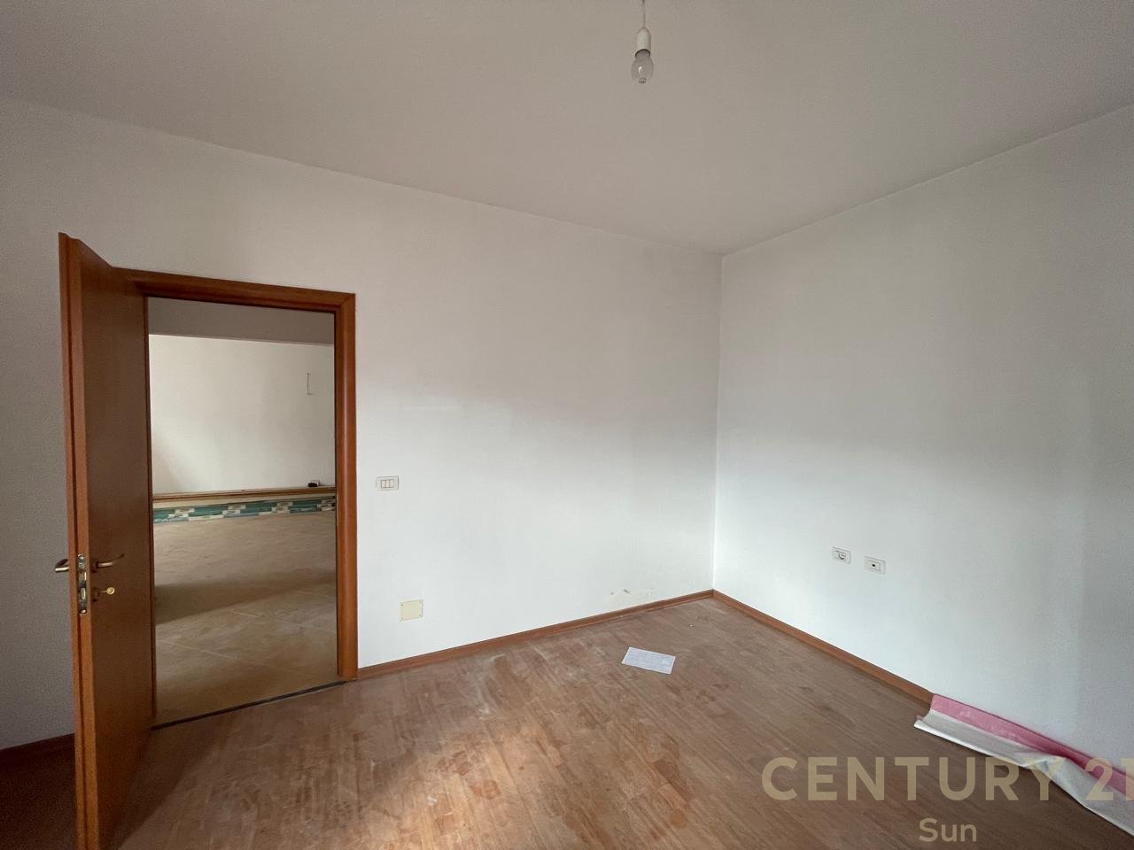 Apartment 3+1+2 bathrooms + 3 balconies for sale, never lived in, above the Kristal center, 135 m²!!!