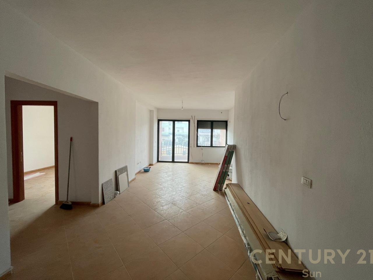 Apartment 3+1+2 bathrooms + 3 balconies for sale, never lived in, above the Kristal center, 135 m²!!!