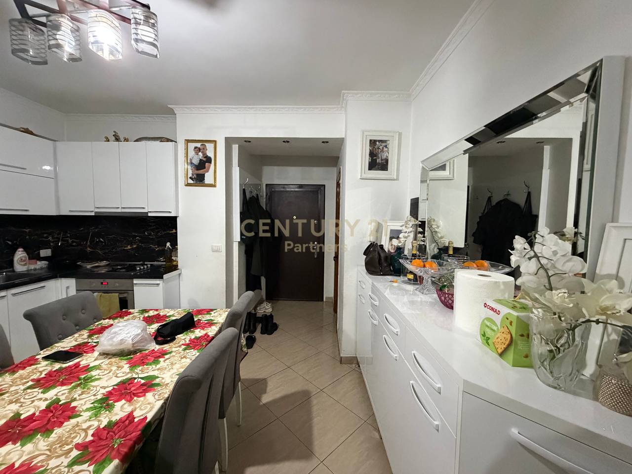 VENDIAMO APPARTAMENTO 3+1+2 A ASTIR VICINO AL RONDO!