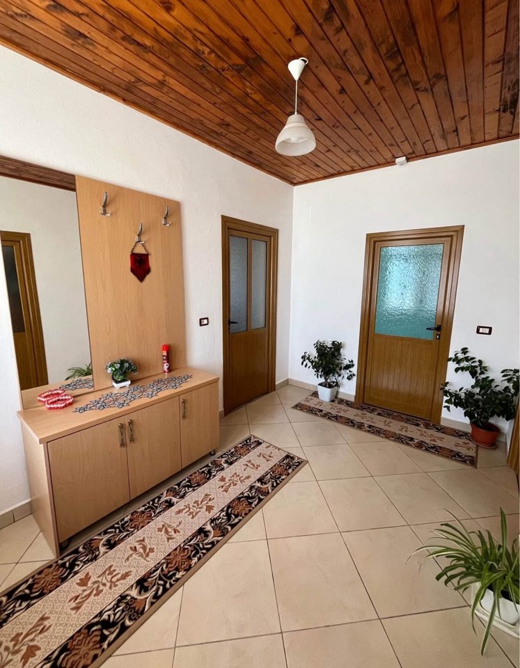 Shtëpi 2+1 në Shitje në Fier - 134,000€ | 100 m²