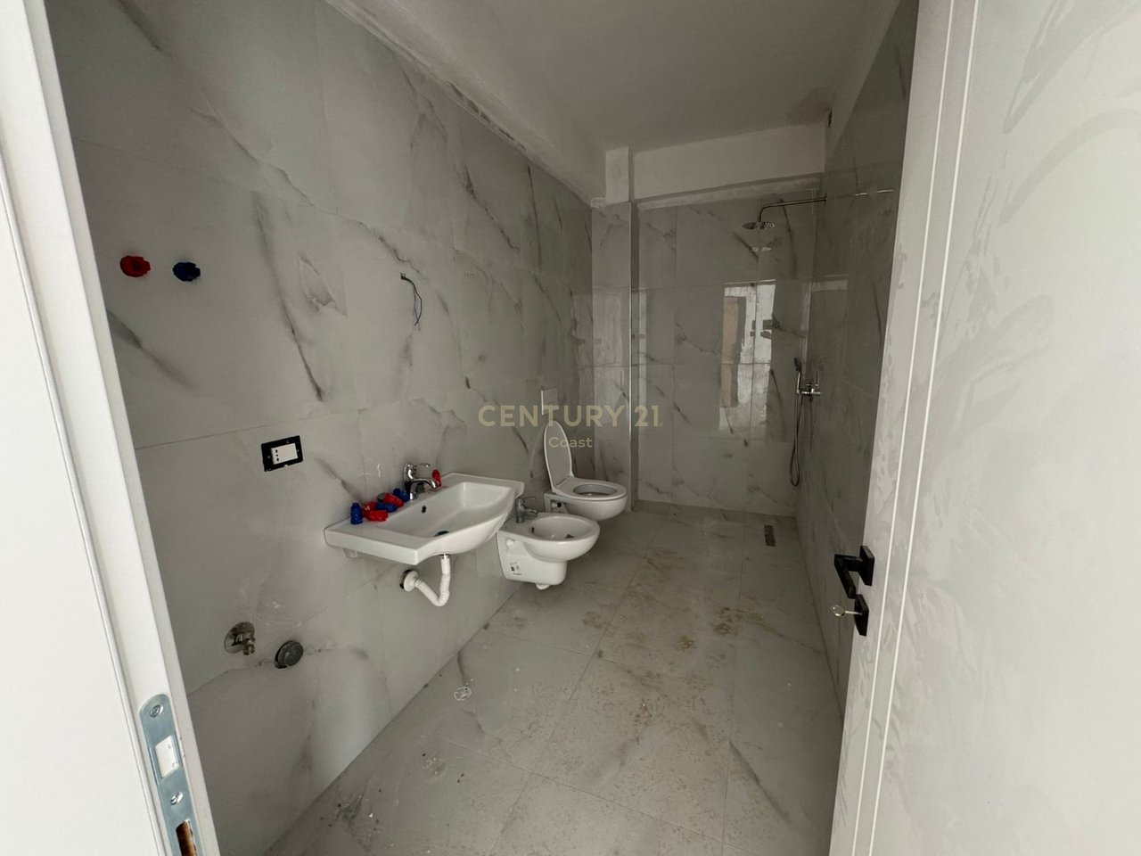 1+1 Apartment in New Exclusive Project in Lungomare 2 – Ideal Investment Opportunity