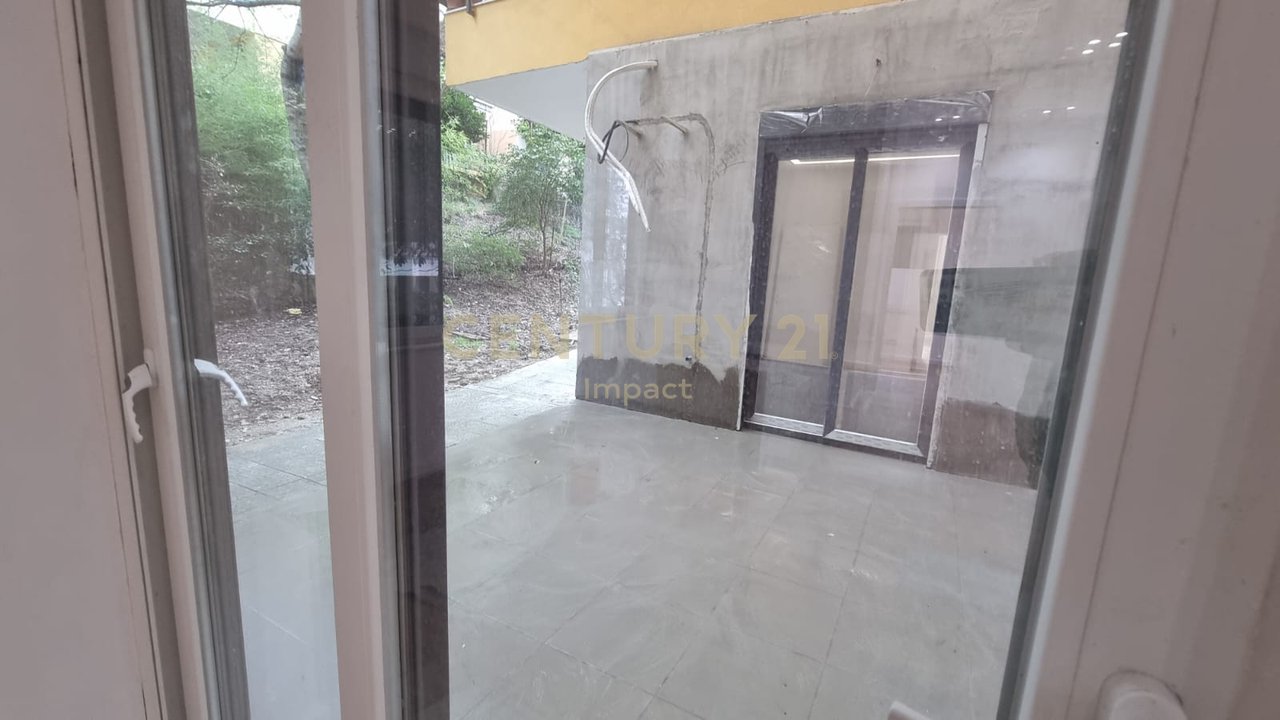 Apartment 2+1+2 For Sale in Botanical Zoological Garden, Tirana - €200,000!