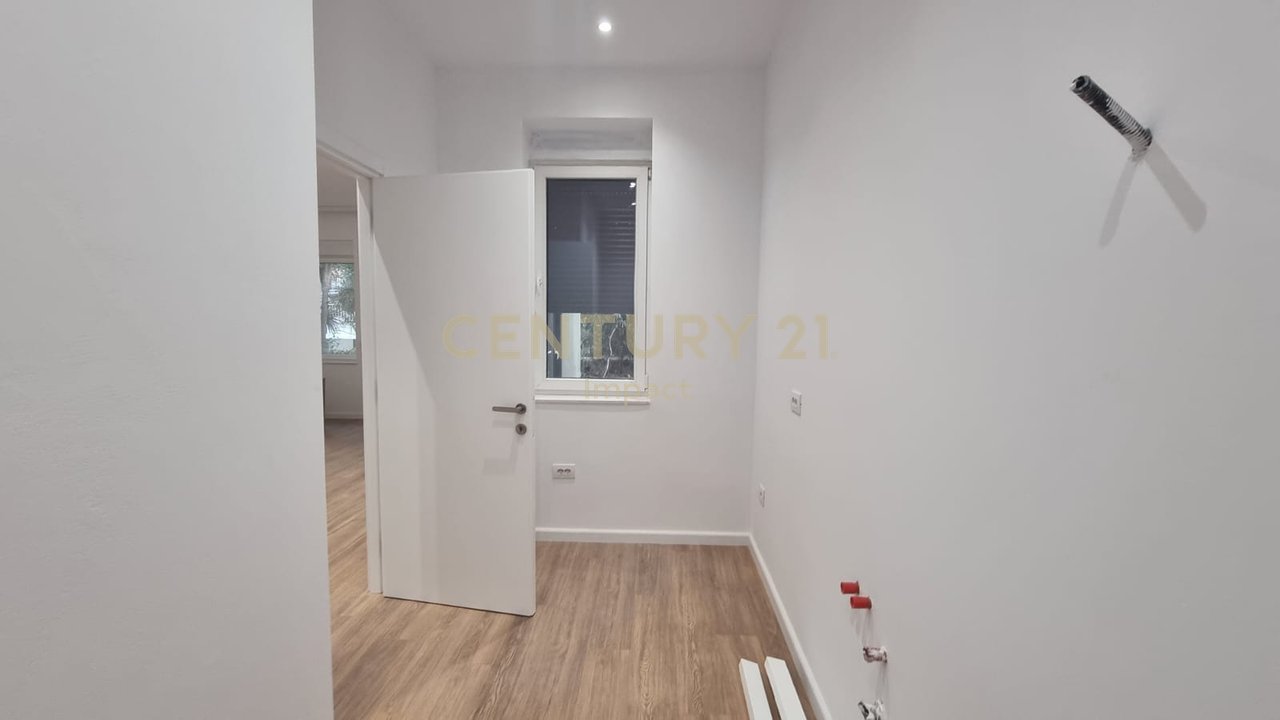 Apartment 2+1+2 For Sale in Botanical Zoological Garden, Tirana - €200,000!