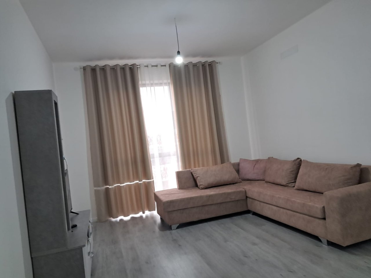 Apartment 2+1+2 For Rent in Shqiponja Square, Tirana - 700 thousand lek | 98 m²
