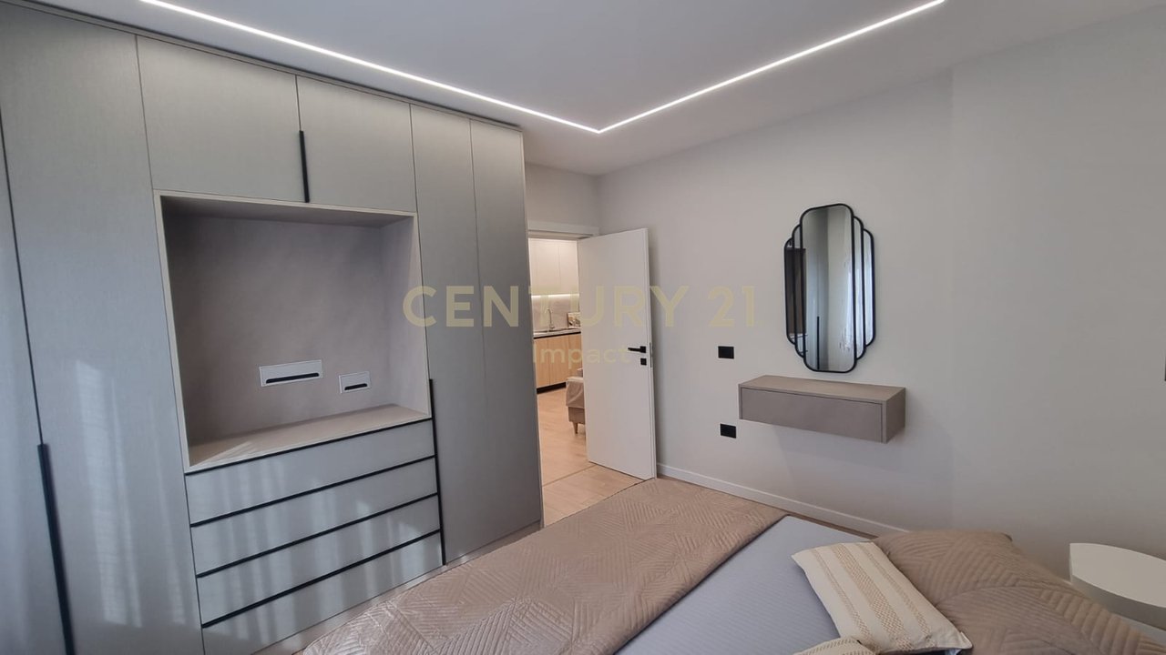 Appartamento 2+1 in affitto a Komuna e Parisit, Via Medar Shtylla, Tirana - 900€!